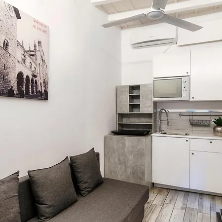 Joivy Cosy 4-bed Near Duomo Di Апартаменты *