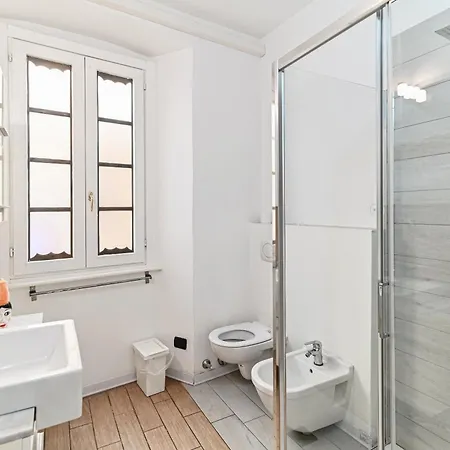 Апартаменты Joivy Cosy 4-bed Near Duomo Di